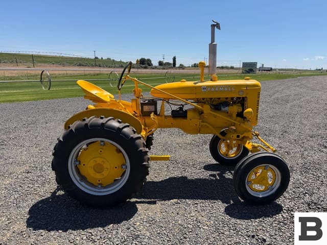 Image of Farmall A equipment image 4