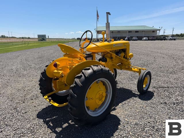 Image of Farmall A equipment image 3
