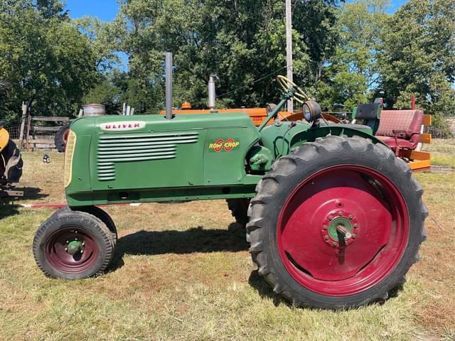 Image of Oliver 60 equipment image 1