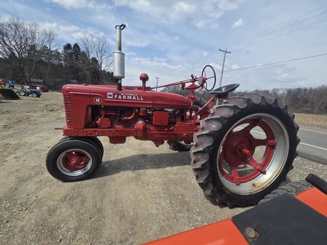 Image of Farmall H equipment image 3