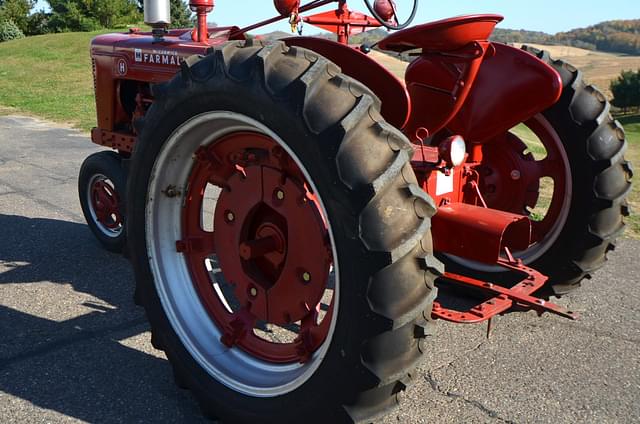 Image of Farmall H equipment image 4