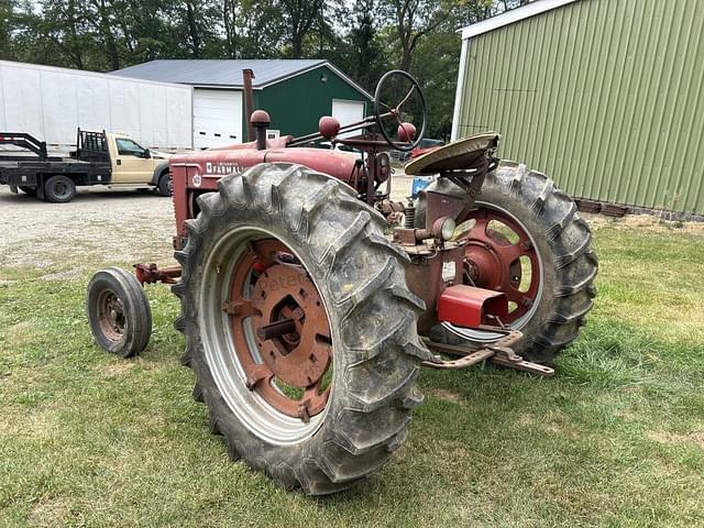 Image of Farmall MD equipment image 3