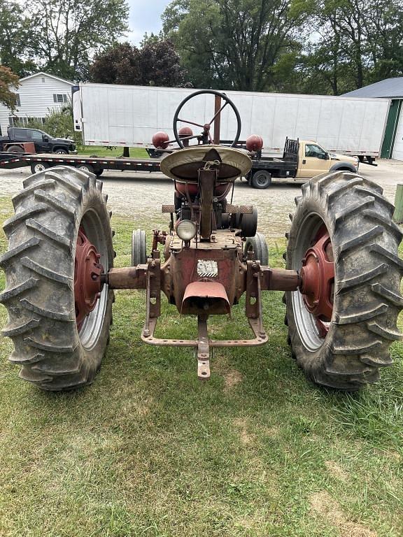 Image of Farmall MD equipment image 4