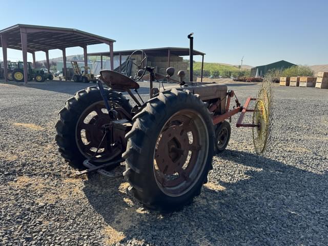 Image of Farmall H equipment image 4