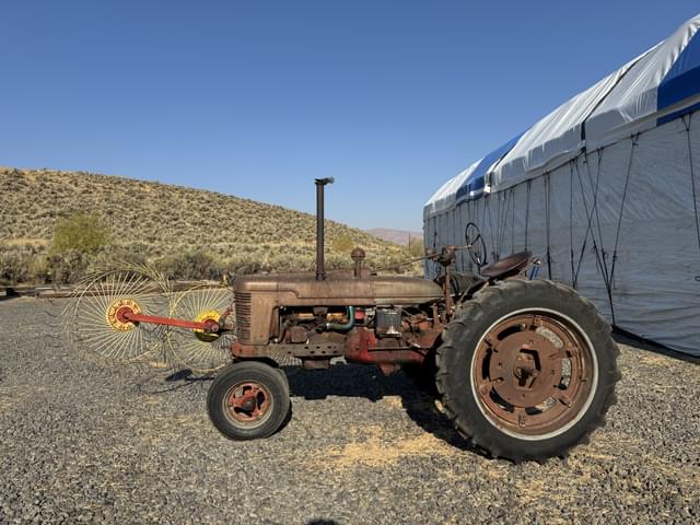 Image of Farmall H equipment image 1