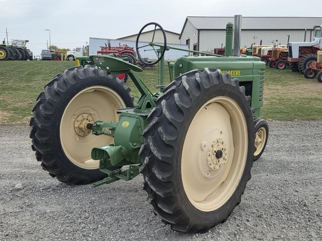 Image of John Deere A equipment image 4