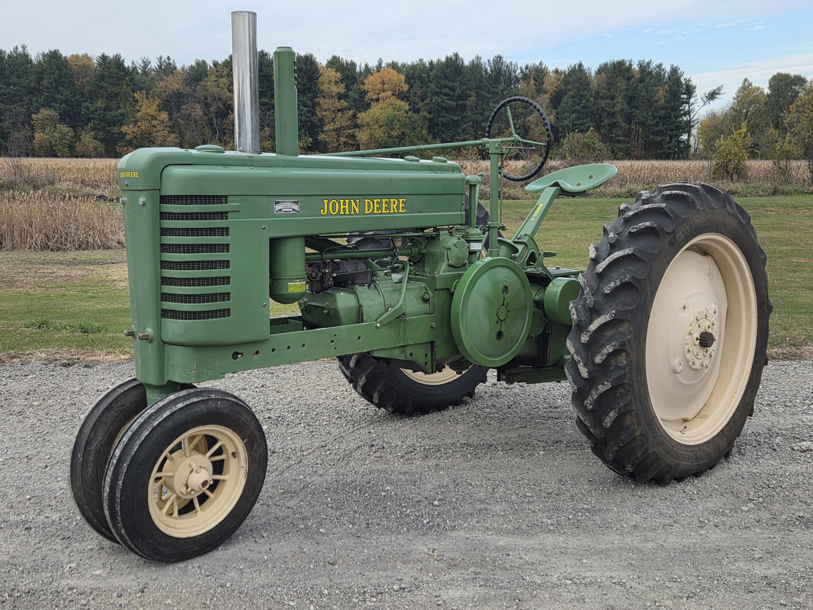 1942 John Deere A Equipment Image0