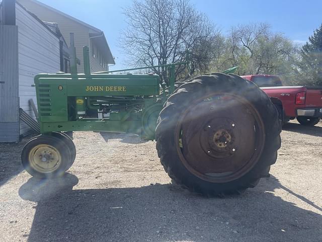 Image of John Deere B equipment image 2