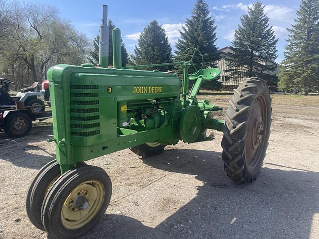 Image of John Deere B equipment image 1
