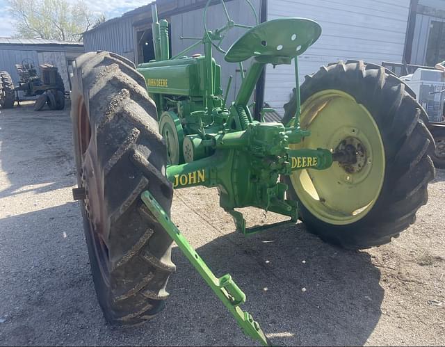 Image of John Deere B equipment image 4