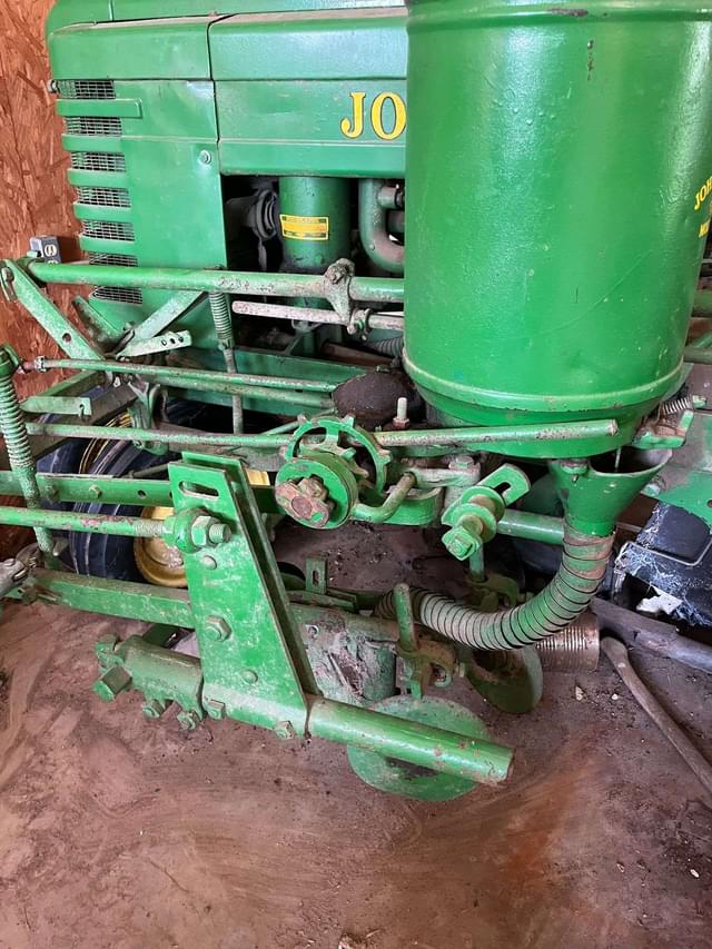 Image of John Deere B equipment image 3