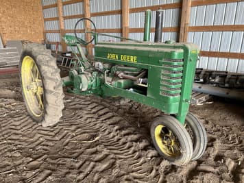 Main image John Deere B