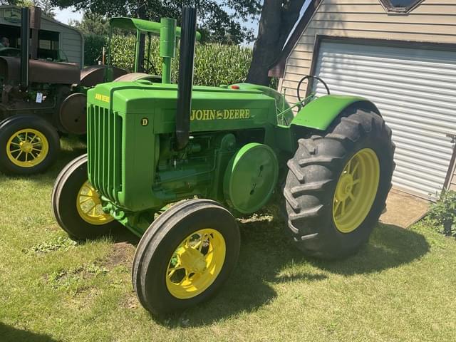 Image of John Deere 6105D equipment image 1