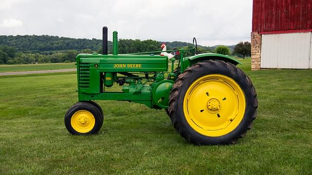 Image of John Deere A equipment image 2