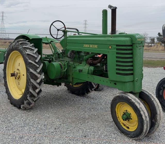 Image of John Deere A equipment image 1