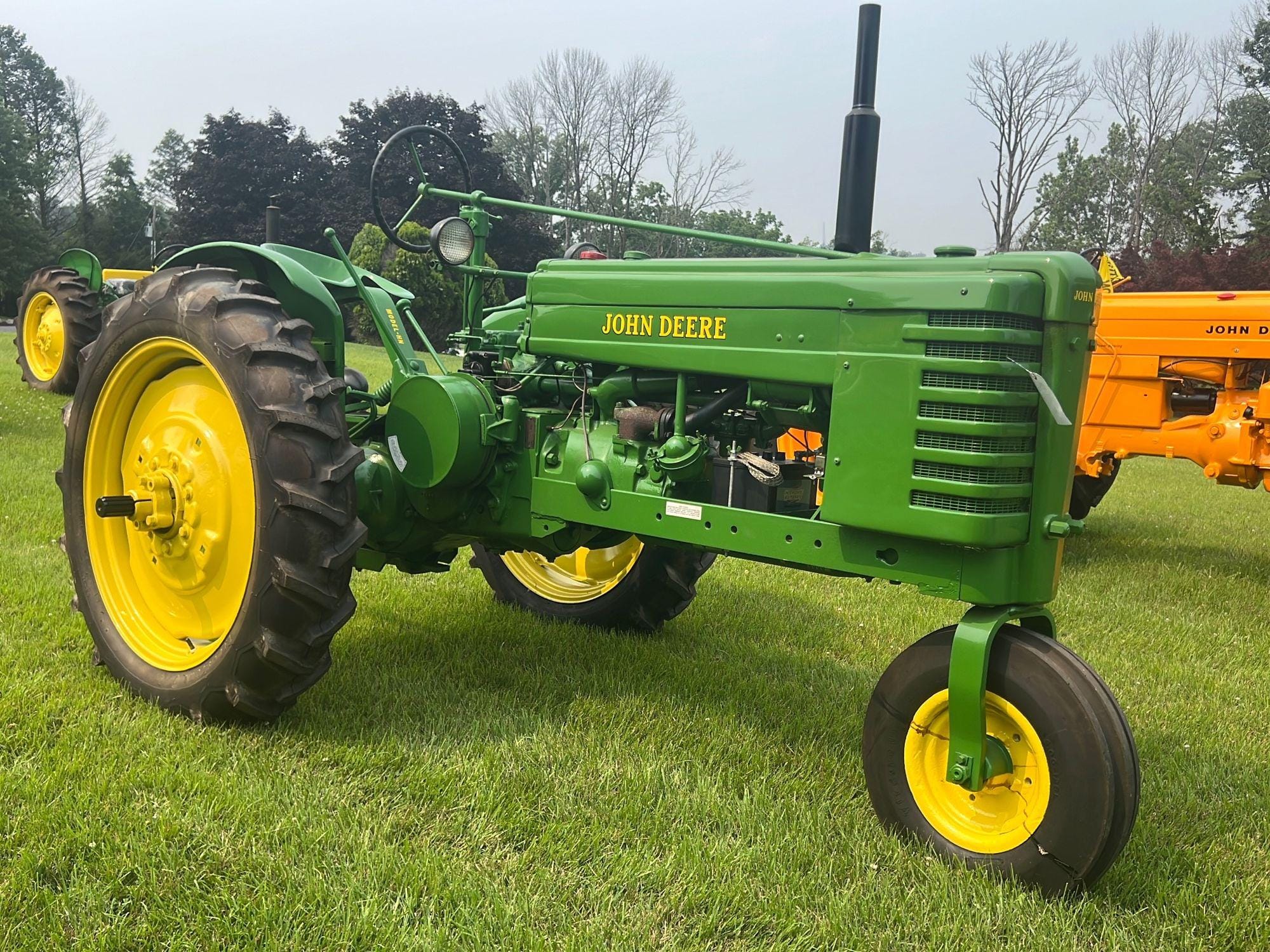 Main image John Deere H