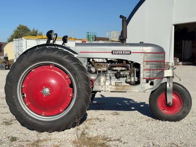 Image of Silver King 42 equipment image 1