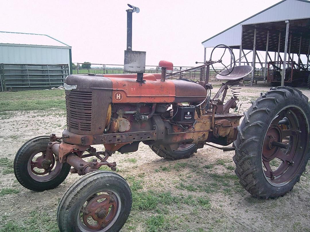 Image of Farmall Super H Primary image