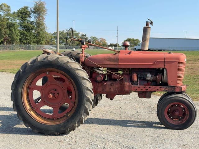 Image of Farmall H equipment image 3