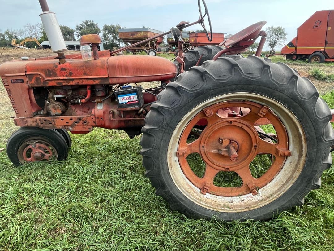 Image of Farmall H Primary image