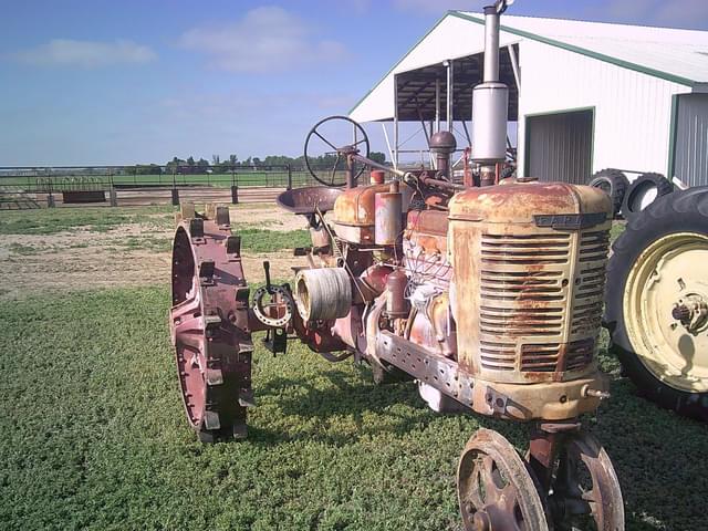 Image of Farmall M equipment image 4