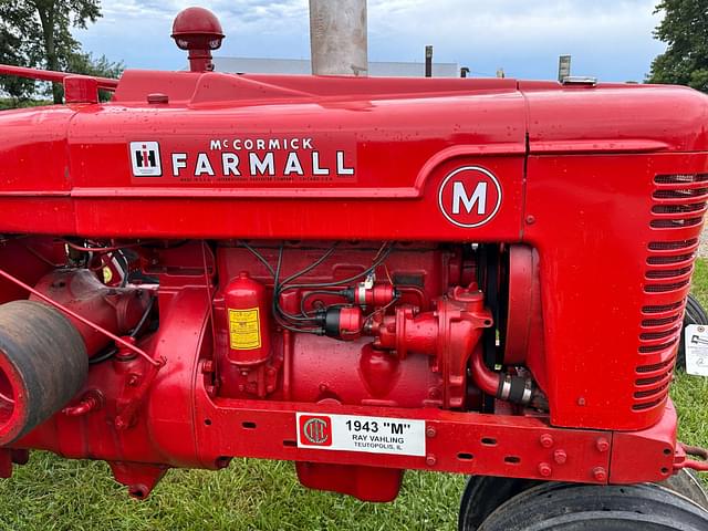 Image of Farmall M equipment image 1