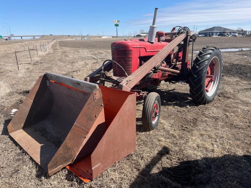 Main image Farmall M