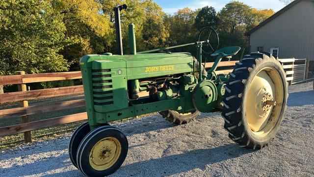 Image of John Deere B equipment image 1
