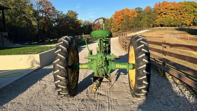 Image of John Deere B equipment image 4