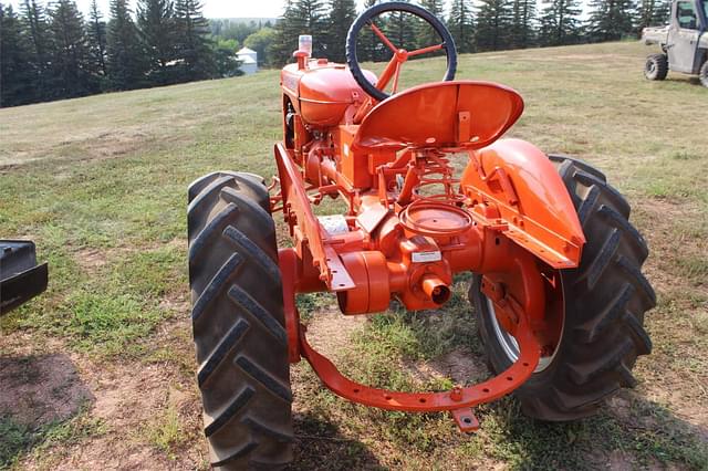 Image of Allis Chalmers B equipment image 2