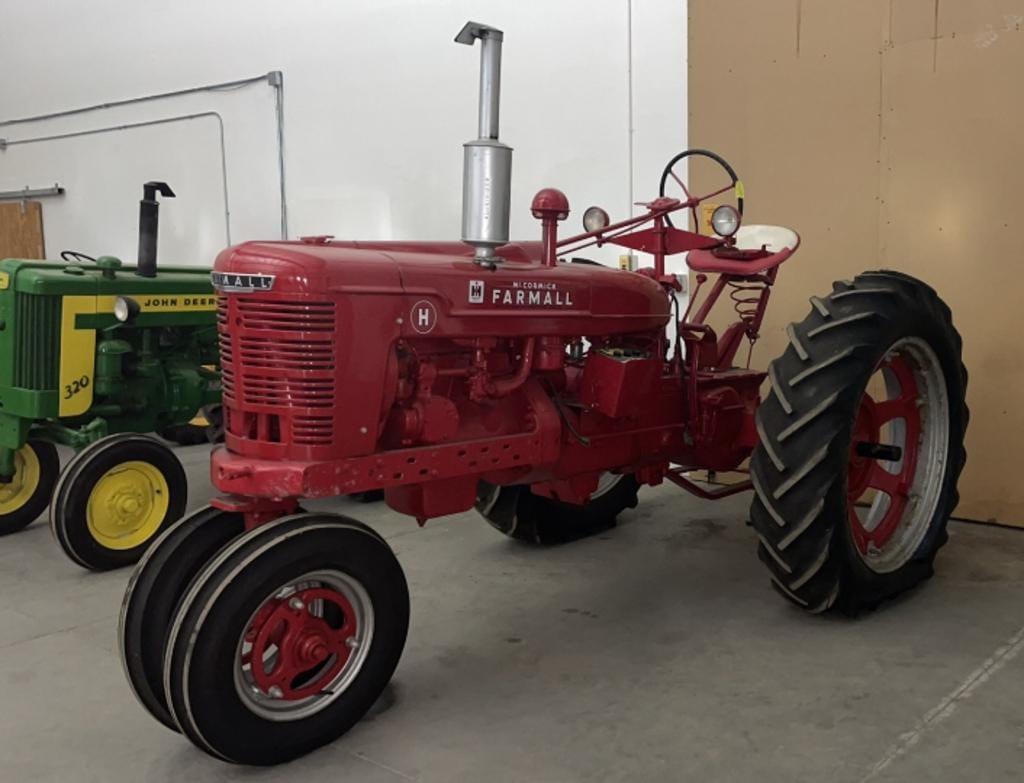 Main image Farmall H