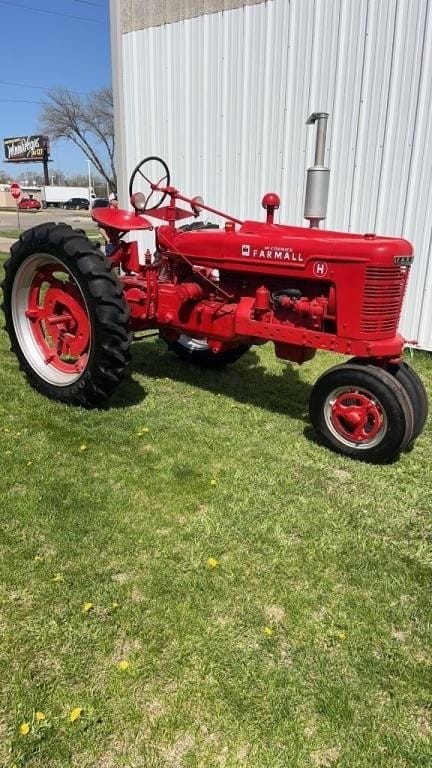 1944 Farmall H Equipment Image0