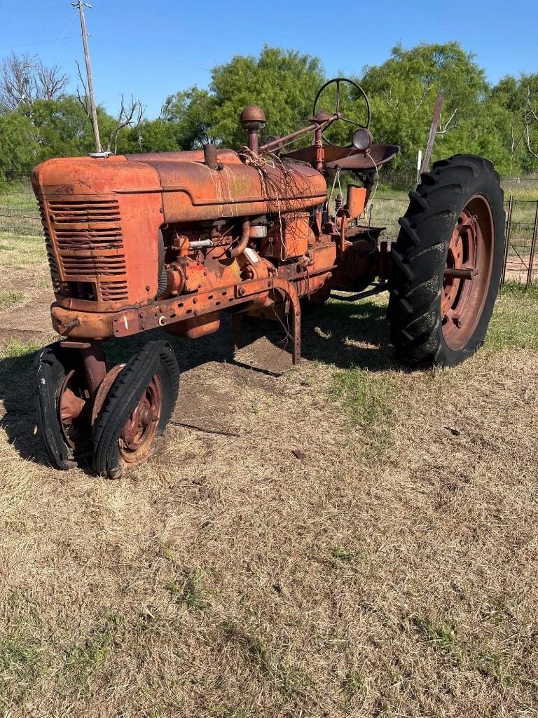 1944 Farmall H Equipment Image0