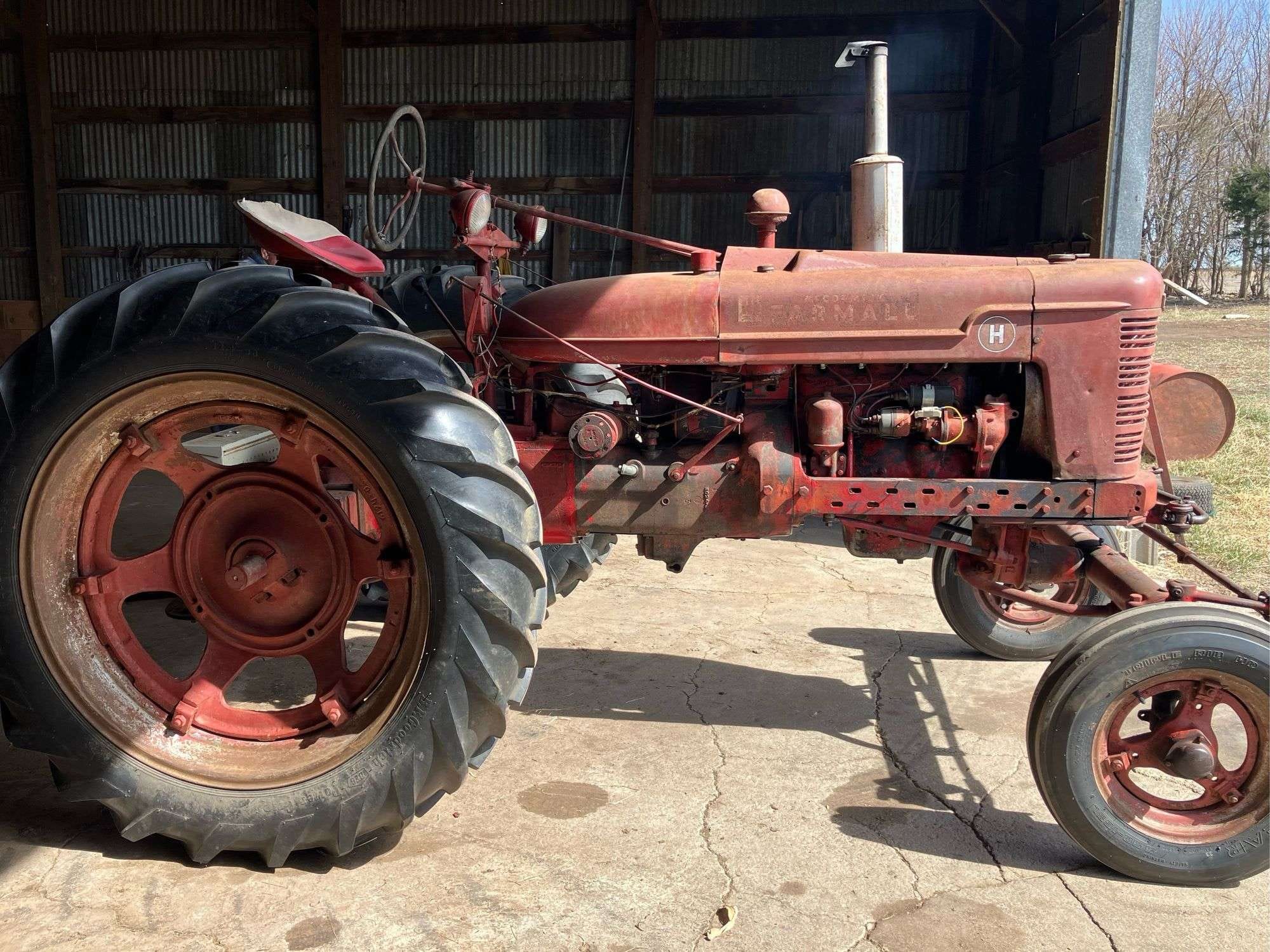1944 Farmall H Equipment Image0