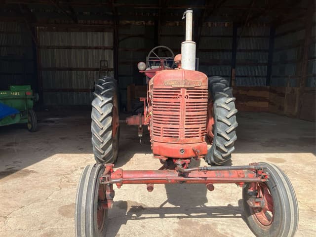 Image of Farmall H equipment image 1