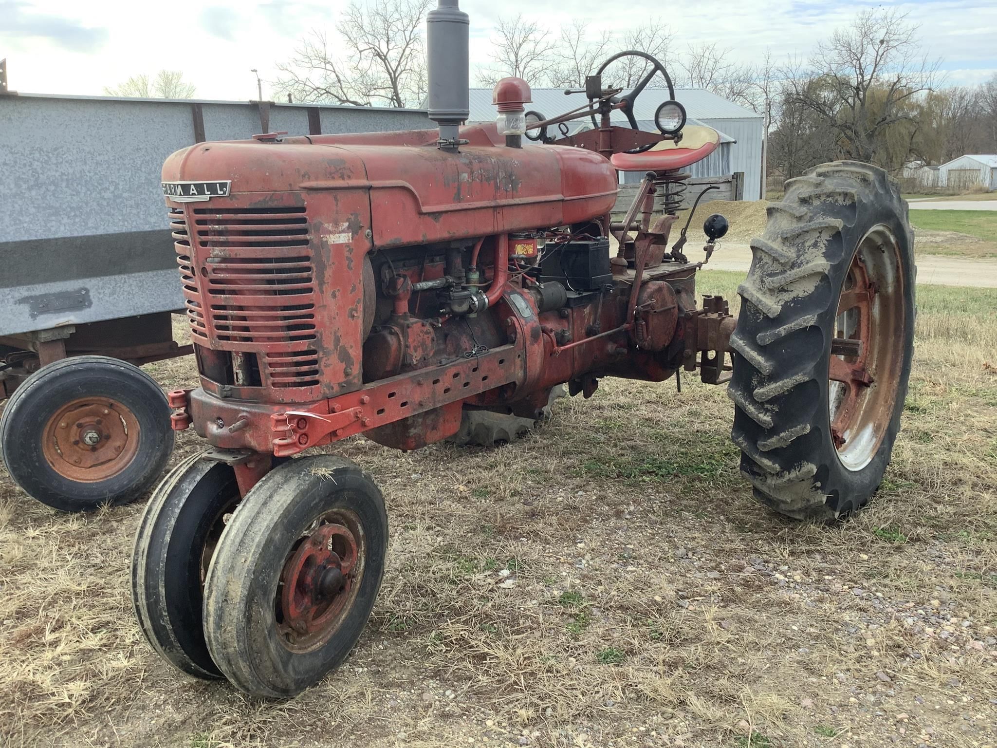 1944 Farmall M Equipment Image0