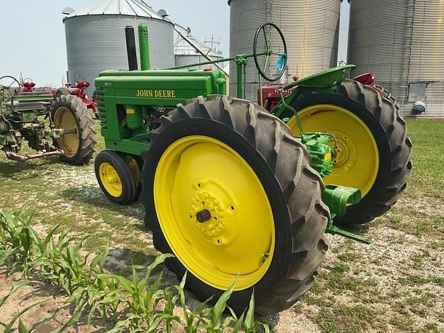 Image of John Deere A equipment image 4