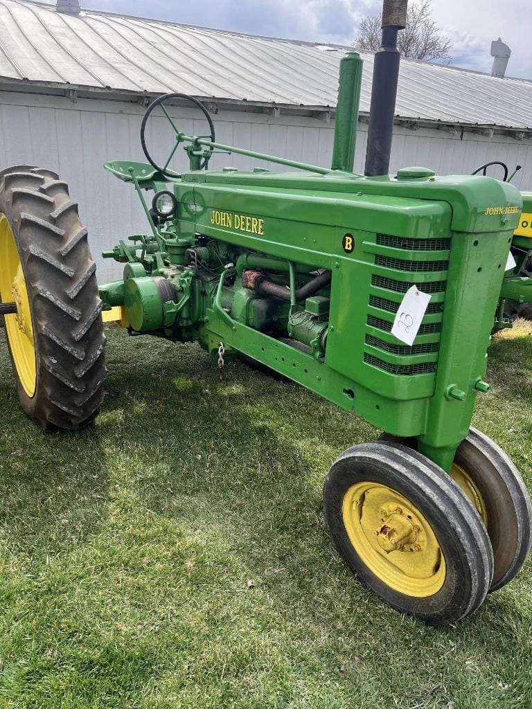 Main image John Deere B