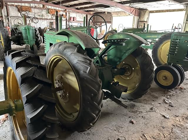 Image of John Deere B equipment image 1