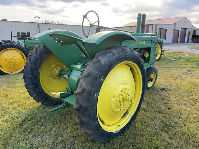 Image of John Deere A equipment image 4