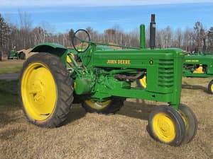 1944 John Deere B Image