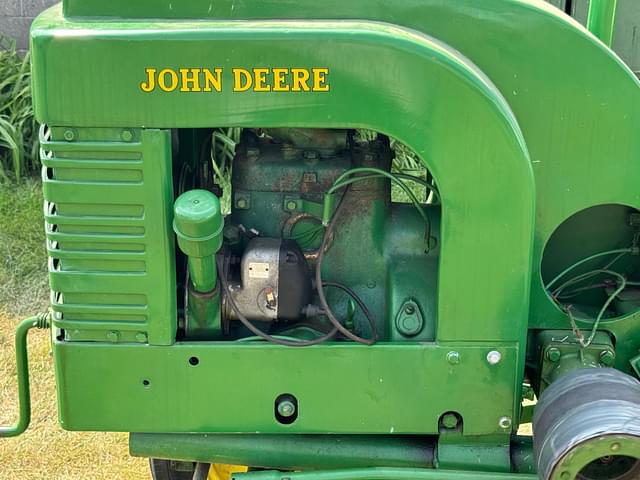 Image of John Deere LA equipment image 2