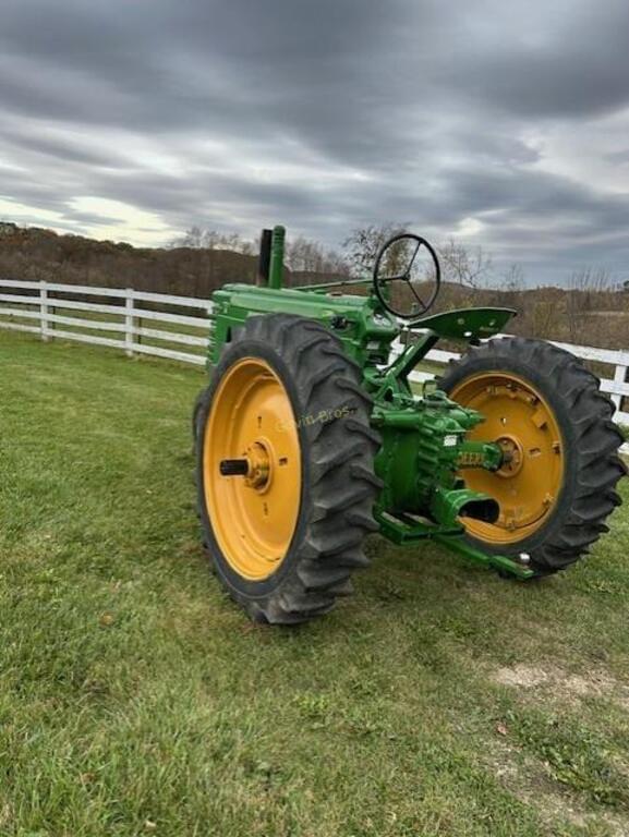 Image of John Deere A equipment image 3