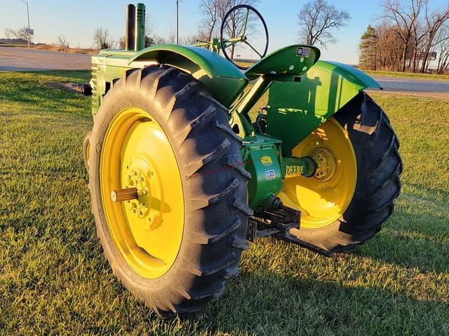 Image of John Deere A equipment image 2