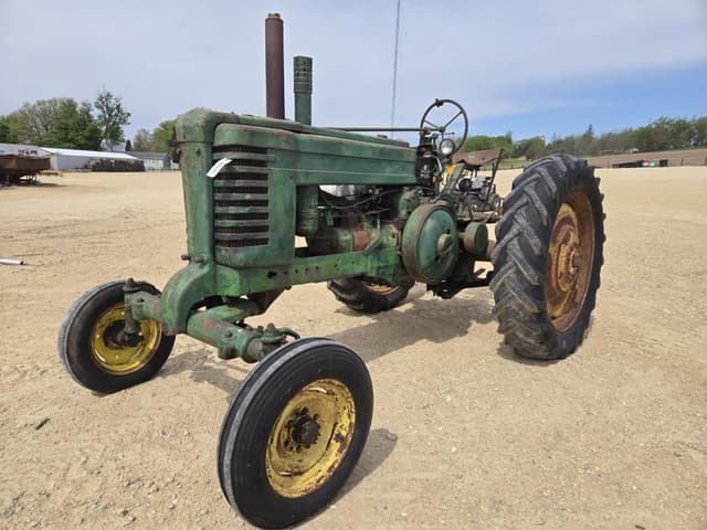 Image of John Deere A equipment image 3