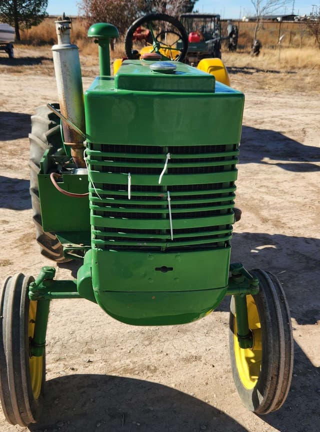 Image of John Deere LA equipment image 2