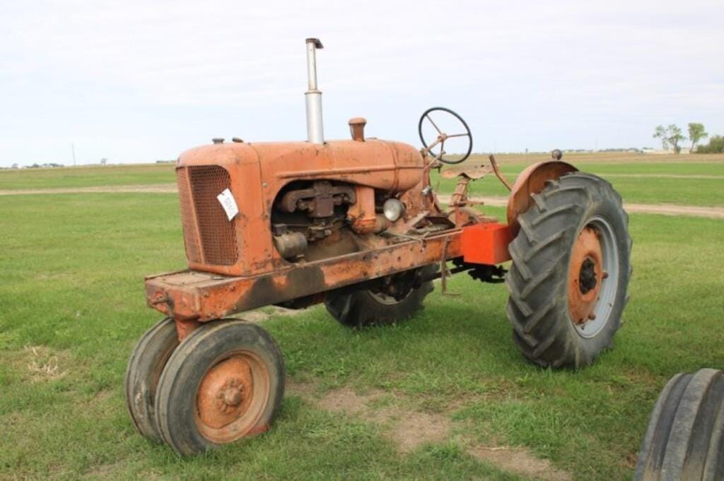 Main image Allis Chalmers WC