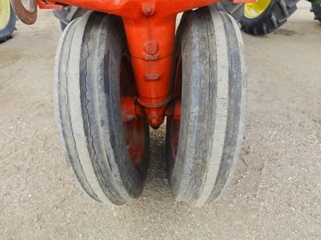Image of Allis Chalmers WC equipment image 4