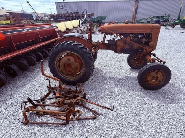 Image of Farmall A equipment image 1