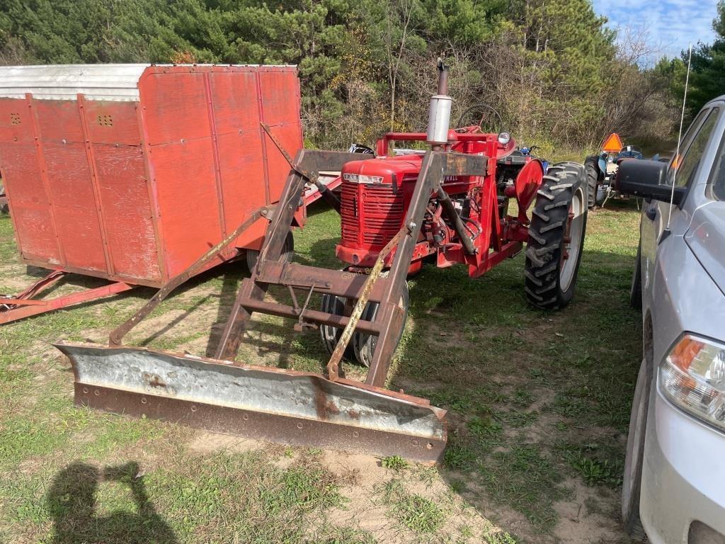 Image of Farmall H Primary image
